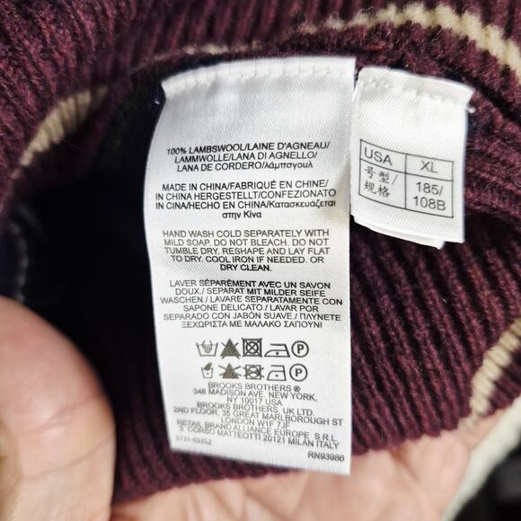 Brooks Brothers 346 Sweater Men’s XL Lambswool Argyle V-Neck Pullover Navy - Picture 7 of 7